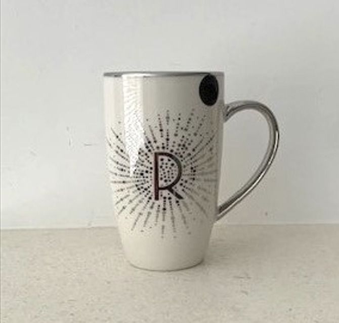 Mug Initial R
