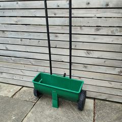 seed spreader