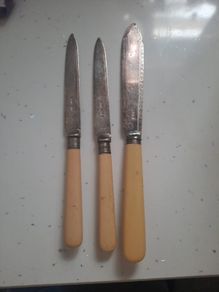 3 vintage knivrs