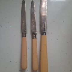 3 vintage knivrs