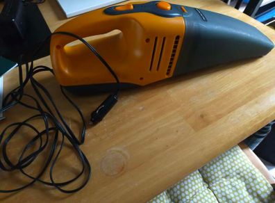 Car vacuum