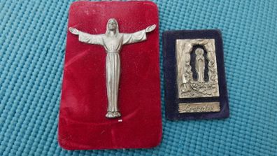 Vintage Religious Plaque 10 each