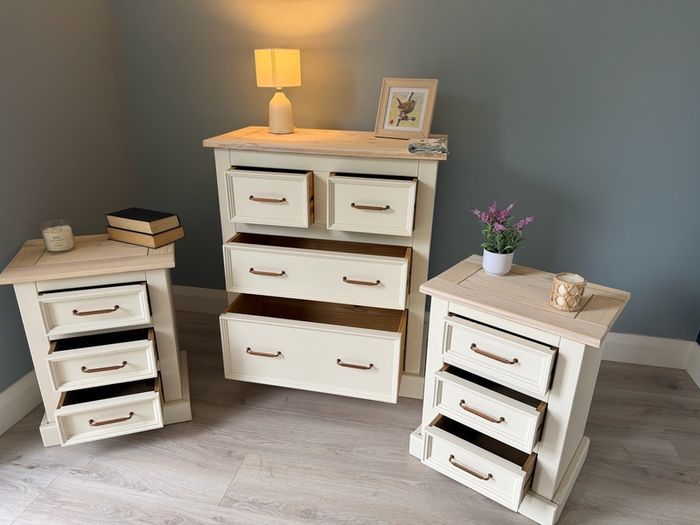 Bedroom set