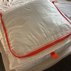 Set poliester cover 200x200cm & 2 pillows