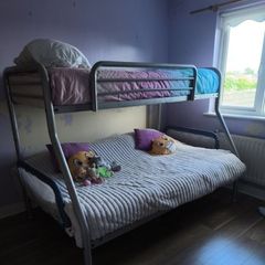 triple bunk