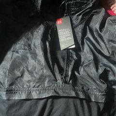 Under Armour running hoodie top raintop anorak camo size large