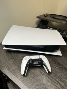PlayStation 5 Original Disc Version (Boxed, Discontinued)