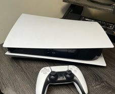 PlayStation 5 Original Disc Version (Boxed, Discontinued)