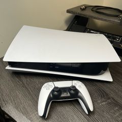 PlayStation 5 Original Disc Version (Boxed, Discontinued)