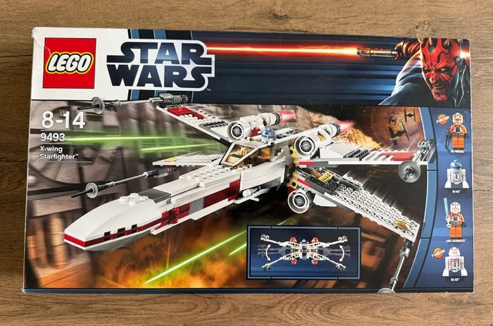 Lego StarWars 9043 and 9042