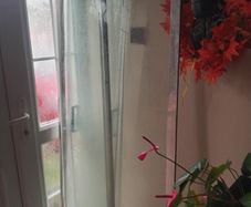 free curved shower enclosure