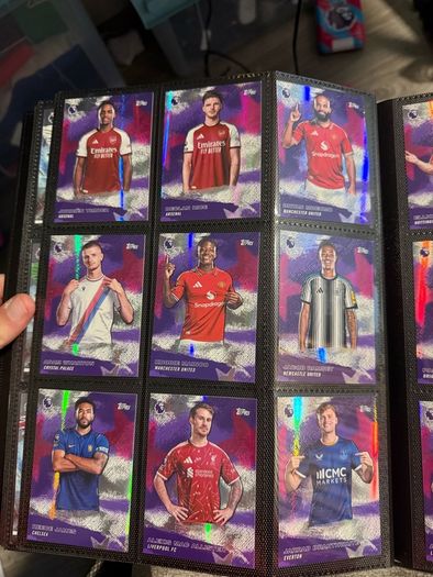 football cards + binders (offers Welcome )