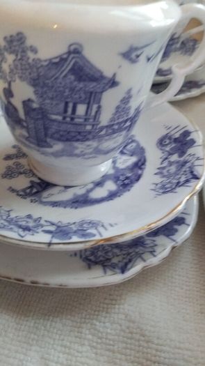 Bal Four Royal Crown Tea Set