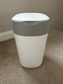 Tommee Tippee Twist and Click  Nappy Bin