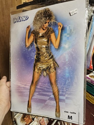 adult Halloween costumes