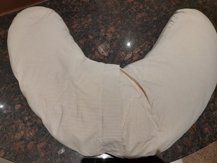 Breast feeding cushion