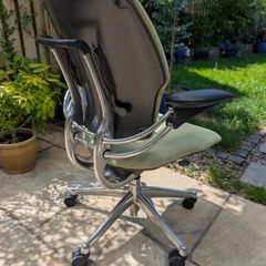 ergonomic office chair