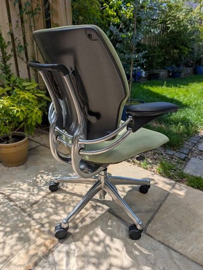 ergonomic office chair
