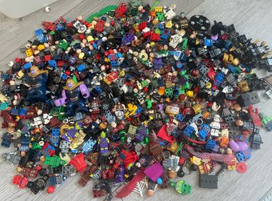 MASSIVE LEGO lot of super heroes minifigures