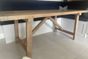 arnotts dining table
