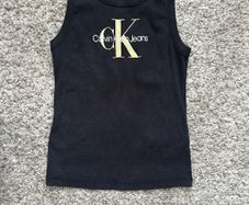 Calvin Klein Jeans top (S)