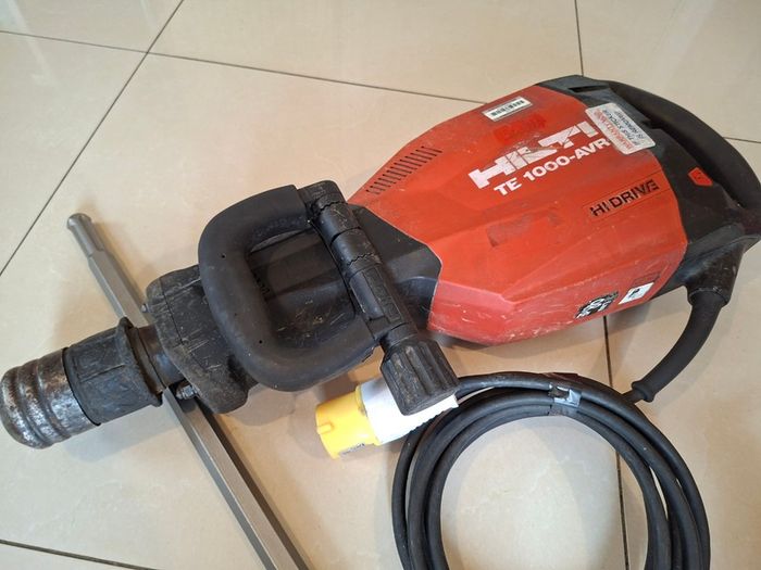 Hilti TE 1000-Avr Hi Drive Breaker 110v