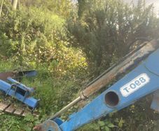 Tractor loaders