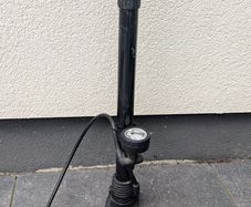 Bike pump