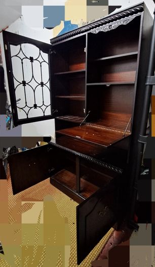 Vitrine / Cabinet / Display Unit