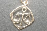 375 9ct gold zodiac Libra pendant