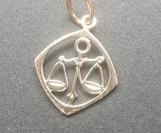 375 9ct gold zodiac Libra pendant