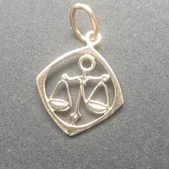 375 9ct gold zodiac Libra pendant