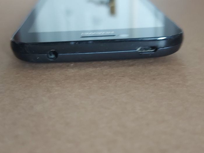 HUAWEI Y5, Model Y560-L01, Activation Locked, in very good cosmetic condition