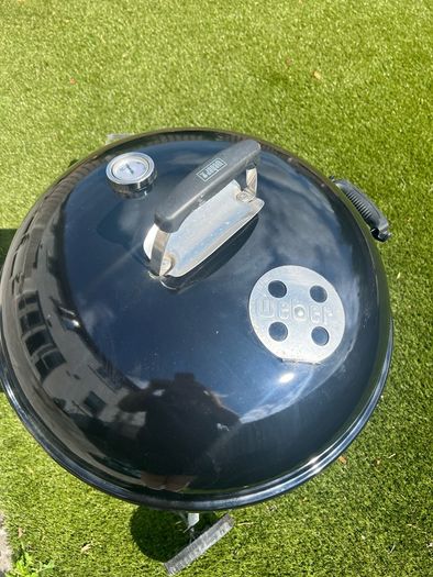 Weber Original Kettle Charcoal BBQ