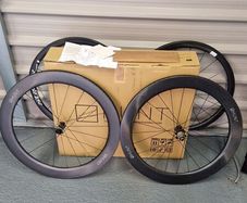 Hunt 65mm Carbon Aero Disc Wheelset