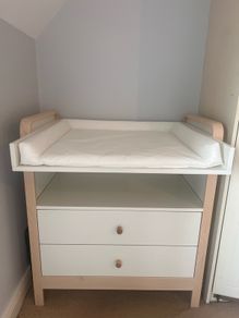 changing table from Ikea : ALSKVARD