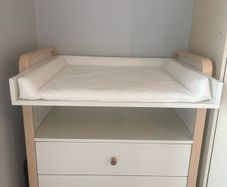 changing table from Ikea : ALSKVARD