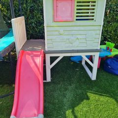Smoby playhouse with steps and slide