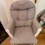 Nursing Chair Image 4