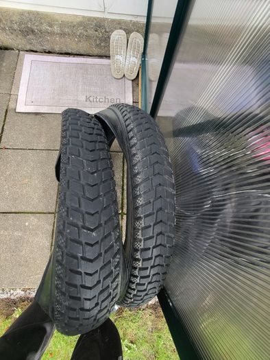 Bike fat tyres