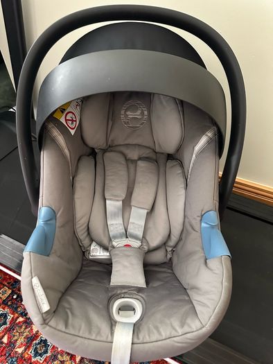 cybex baby car seat + Cybex Base