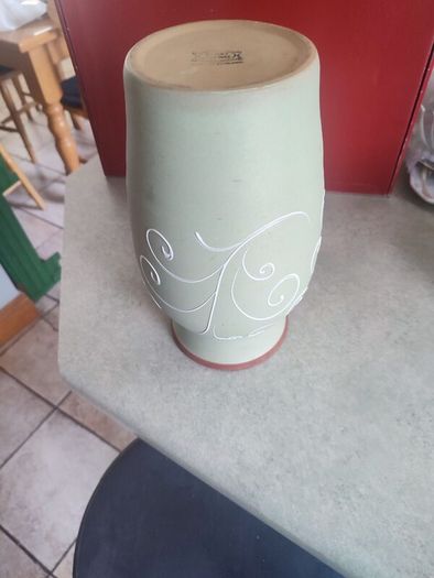 Vintage Stoneware Denby Ferndale Vase in very good condition, green with white swirling, height 25cm, diameter at top 12 cm, but no chips or cracks, Denby Ferndale was first produced in the 1930's.