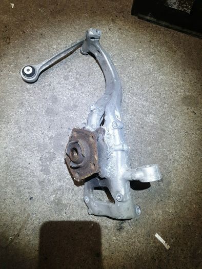 audi a4, a5 ,2018 front hub 8W0 407 560
