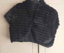 fake fur stole