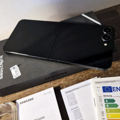 Samsung Z Flip7 FE