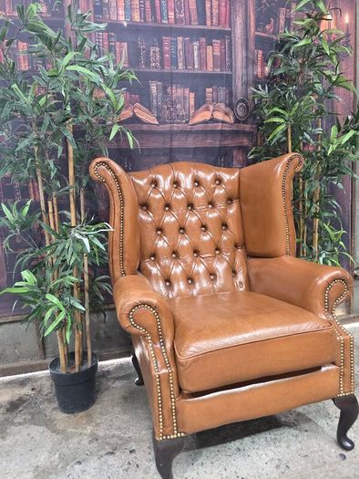 Arm chair - High-Back Queen Anne (wingback)