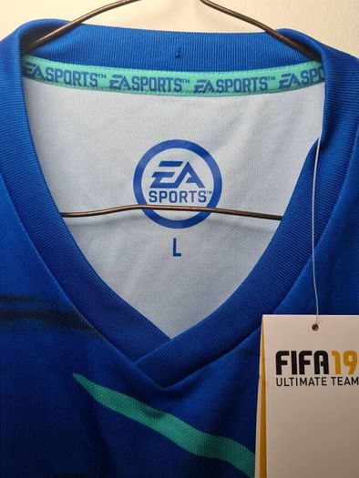 FiFA 19 football home jersey shirt Size Large EA SPORTS Brand new BNWT