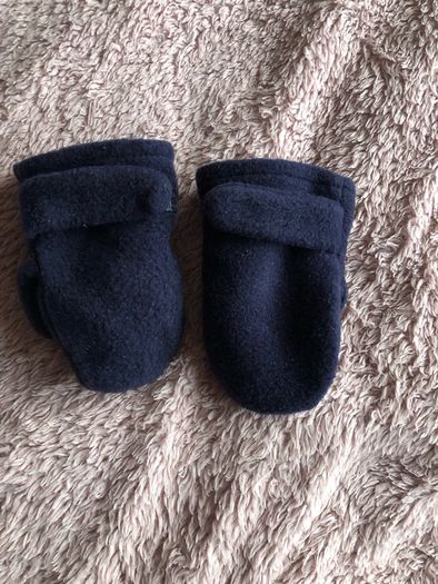 baby GAP gloves