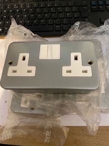 Twin metal clad sockets 3