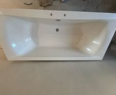 Ex Display Bath